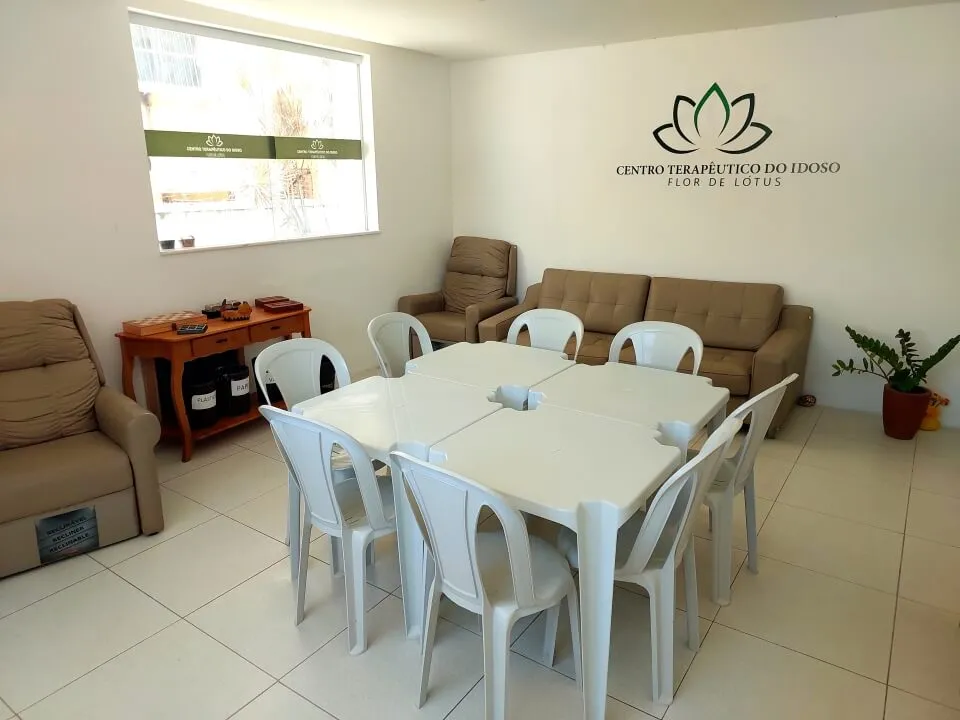 flor-de-lotus-centro-terapeutico-da-pessoa-idosa-pituba-salvador-e-villas-do-atlantico-lauro-de-freitas-bahia (1)