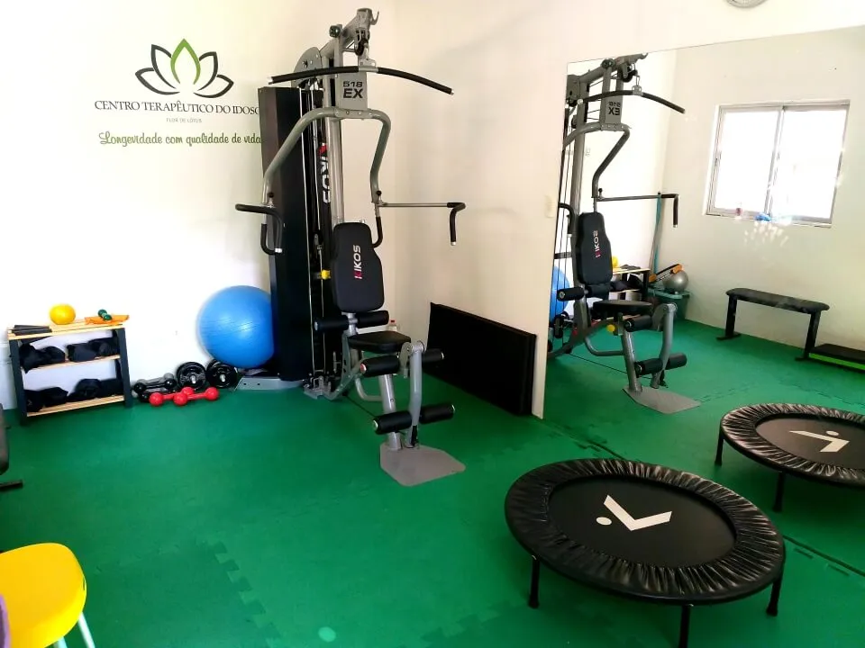 flor-de-lotus-centro-terapeutico-da-pessoa-idosa-pituba-salvador-e-villas-do-atlantico-lauro-de-freitas-bahia (10)